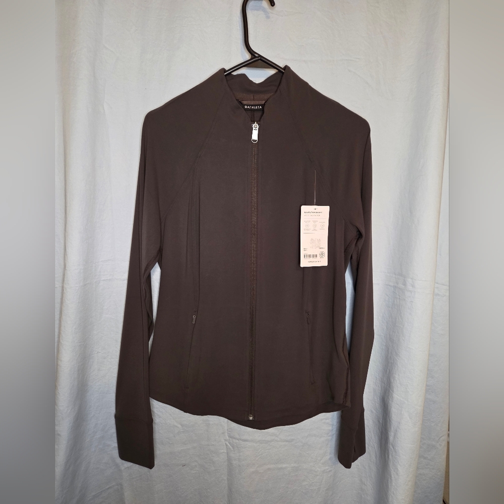 G395. NWT Athleta Salutation Jacket in Shale - Size M